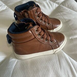 Cat & Jack Brown High-Top Kids Sneakers size 5